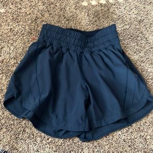 Lululemon shorts navy